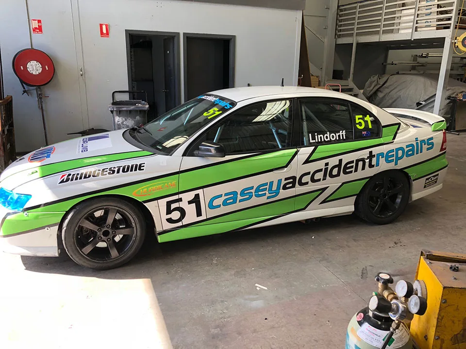 casey-accident-repairs-race-car-2018 High-Quality Car & Boat Wraps | BENHER Signage Melbourne - BENHER